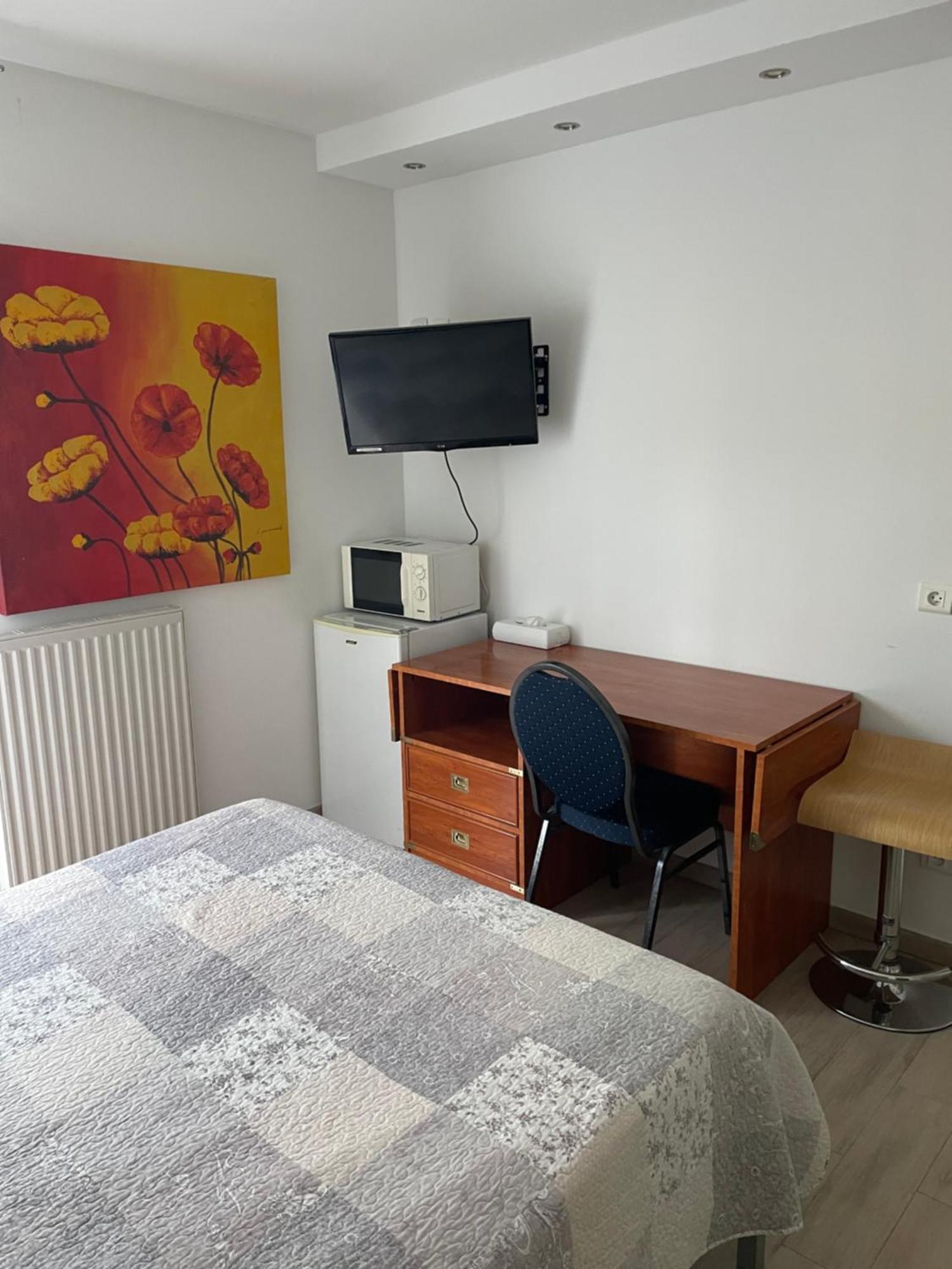 Hotel L'Abribis Firminy Pokoj fotografie